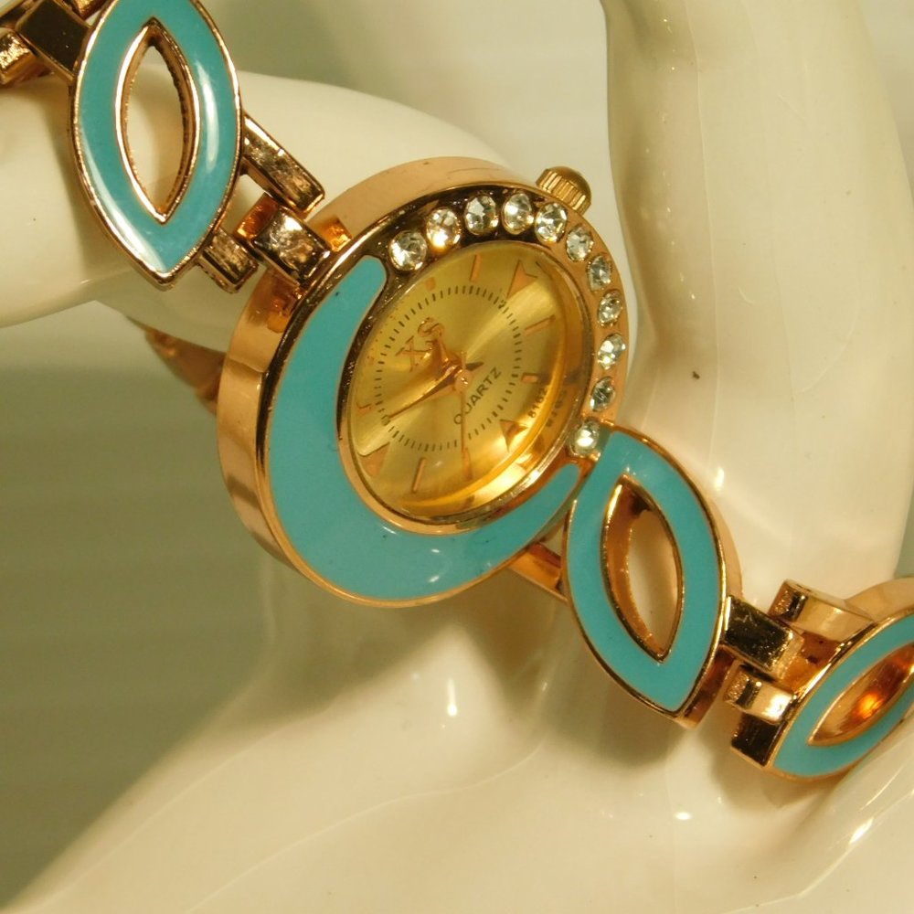 WRIST WATCH - Picture 5 of 7